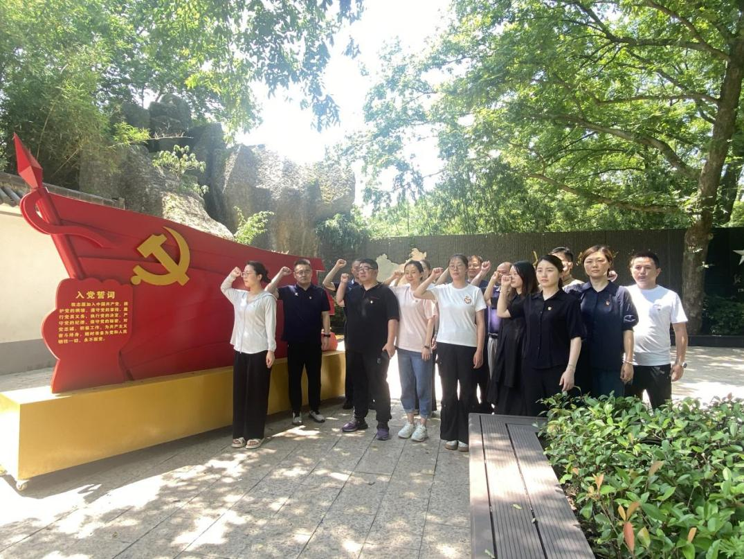 图片2.png 图片2.png