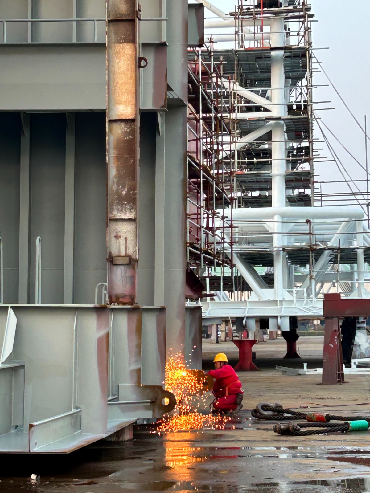 摄影作品：船厂工匠掠影.jpg