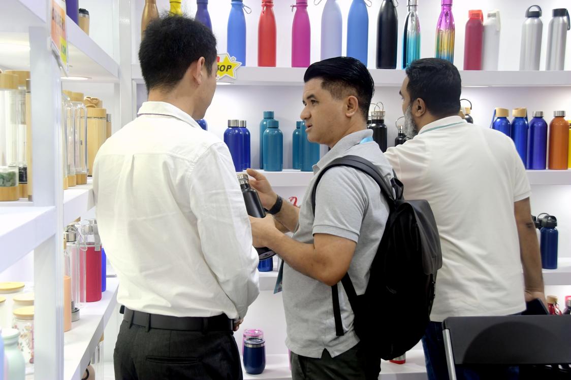 图片3(左).jpg 图片3(左).jpg